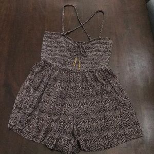 Billabong printed olive romper removable straps